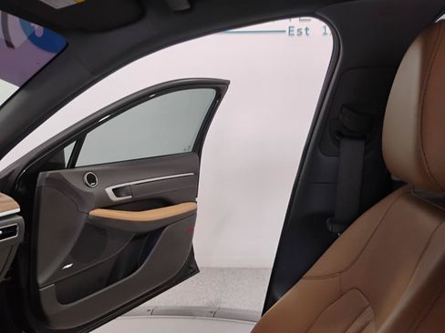 Used 2021 Hyundai Sonata Limited FWD image 61