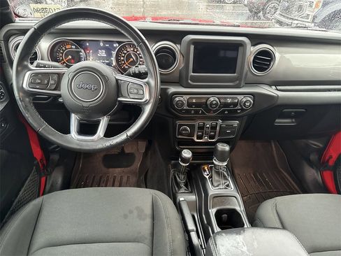 Used 2021 Jeep Wrangler Unlimited Sahara image 24