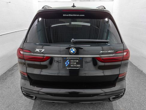Used 2022 BMW X7 xDrive40i w/ M Sport Package AWD/4WD image 7