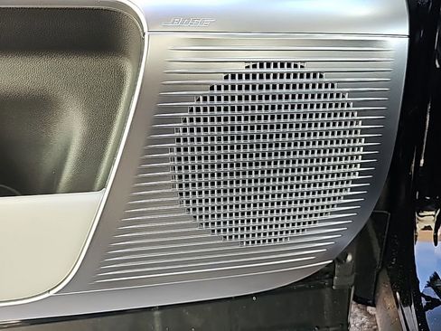 New 2026 Hyundai Ioniq 9 Limited image 13