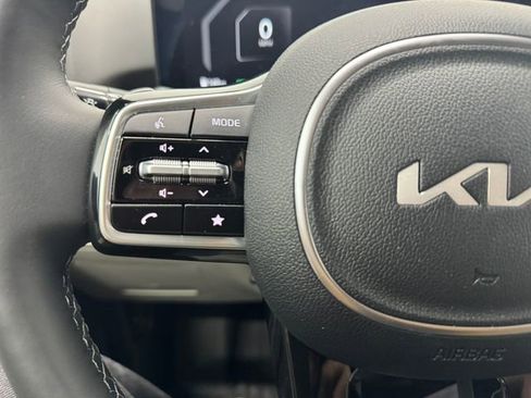 Used 2025 Kia Sorento SX Prestige image 22