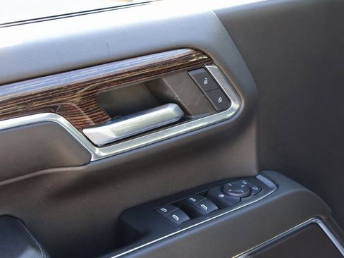 Used 2024 GMC Sierra 2500 SLE image 21