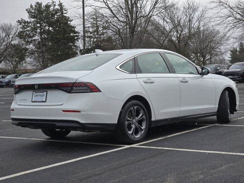 Certified 2023 Honda Accord EX image 18