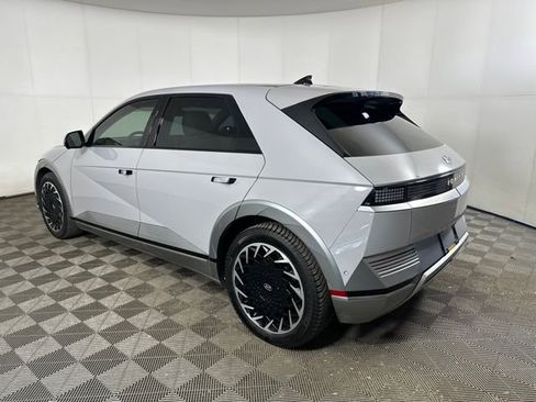 Used 2022 Hyundai Ioniq 5 Limited w/ Cargo Package image 5