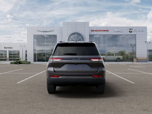 New 2026 Jeep Grand Cherokee Altitude AWD/4WD image 7