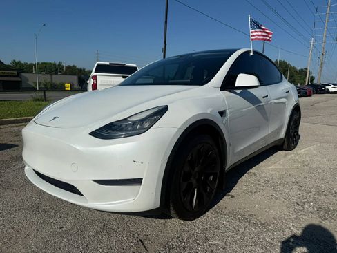 Used 2020 Tesla Model Y Long Range AWD/4WD image 10