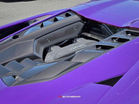 Used 2024 Lamborghini Revuelto AWD/4WD image 12