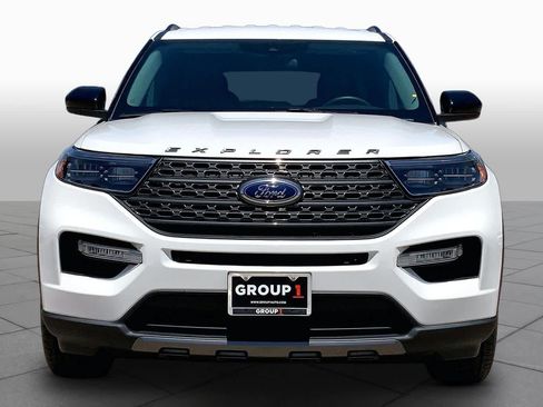 Used 2022 Ford Explorer XLT w/ Equipment Group 202A RWD image 4