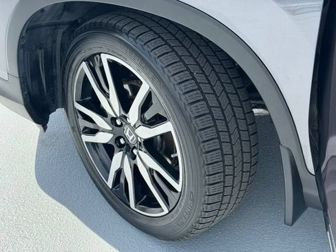 Certified 2021 Honda Pilot Touring image 26