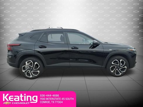 Used 2026 Chevrolet Trax RS w/ Driver Confidence Package FWD image 4
