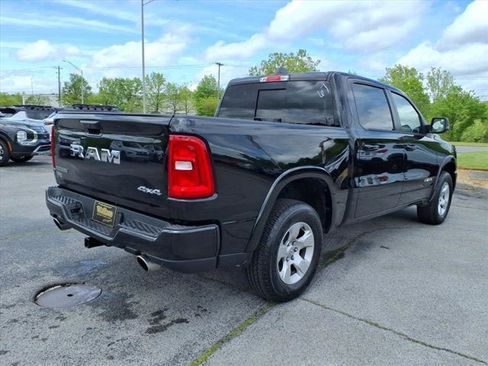 Used 2025 RAM 1500 Big Horn AWD/4WD image 17