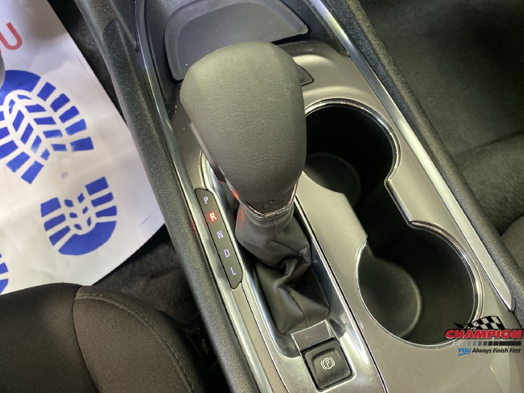 Used 2024 Chevrolet Malibu LT FWD image 19