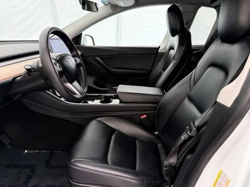 Used 2021 Tesla Model Y Long Range AWD/4WD image 12