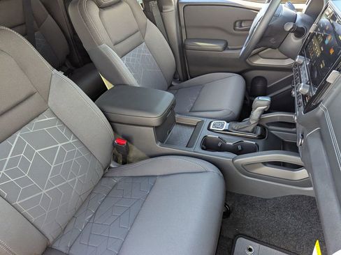 New 2026 Nissan Frontier SV w/ Tow Package image 28