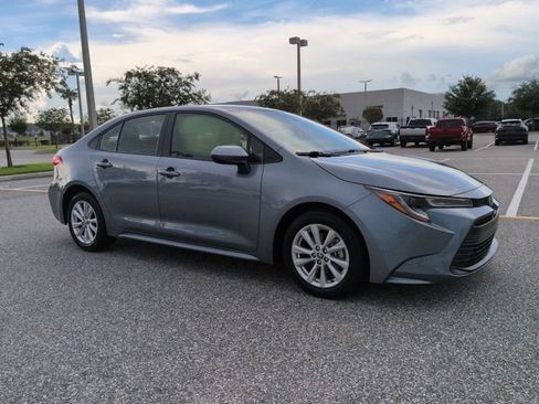 Certified 2023 Toyota Corolla LE w/ LE Convenience Package FWD image 2