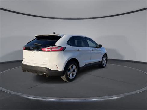 Used 2020 Ford Edge SE image 8