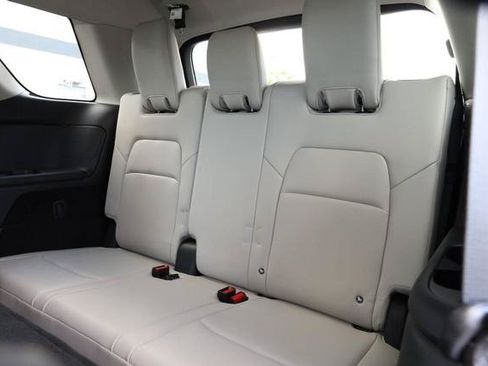 New 2026 Nissan Pathfinder SL AWD/4WD image 26