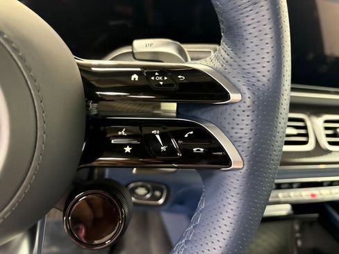 Used 2025 Mercedes-Benz GLS 63 AMG GLS 63 AMG image 14