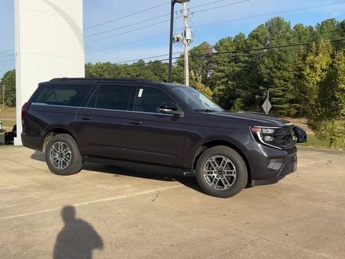 New 2025 Ford Expedition Max Active image 6