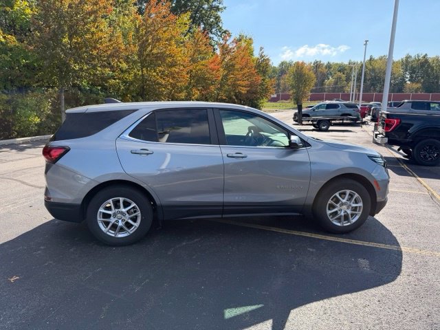 Used 2024 Chevrolet Equinox LT FWD image 7