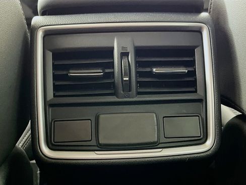 Used 2022 Subaru Forester Premium AWD/4WD image 34