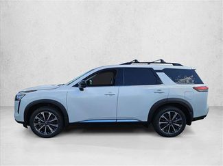 New 2026 Nissan Pathfinder Platinum video 4