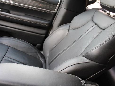 Certified 2022 Jeep Wagoneer Series III image 29