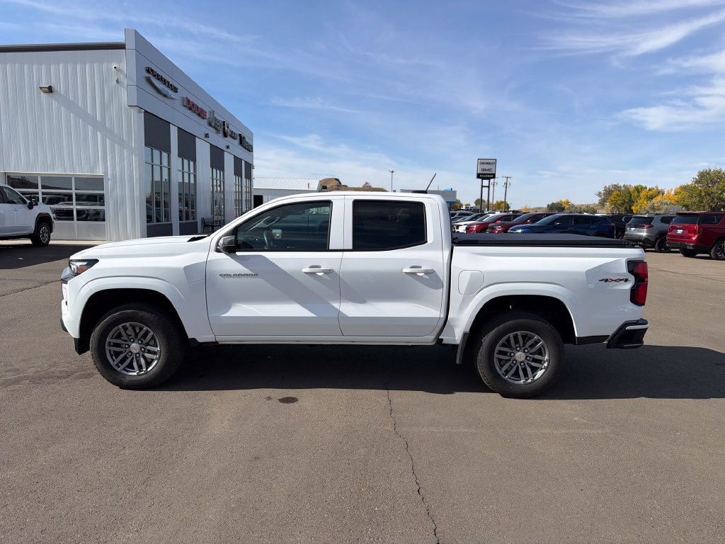 Used 2026 Chevrolet Colorado LT w/ LT Convenience Package AWD/4WD image 2
