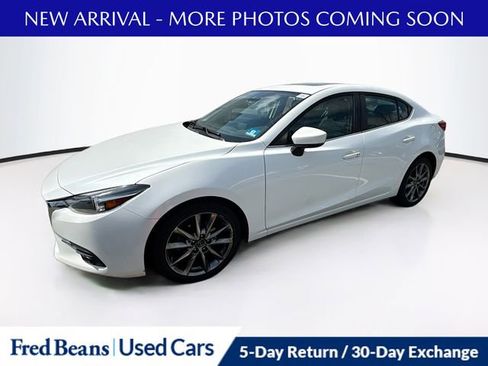 Used 2018 MAZDA MAZDA3 Grand Touring w/ Premium Equipment Package image 2