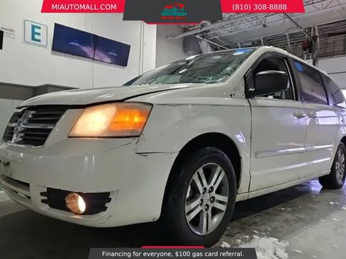 Used 2009 Dodge Grand Caravan SXT image 1