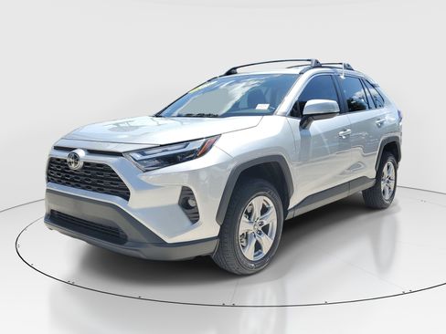 Certified 2025 Toyota RAV4 XLE FWD image 3
