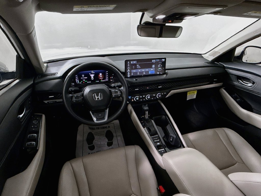 Used 2025 Honda Accord Touring image 25
