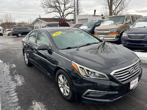 Used 2015 Hyundai Sonata SE image 3