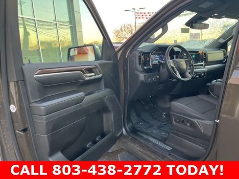 Used 2023 Chevrolet Silverado 1500 LT w/ Protection Package image 4