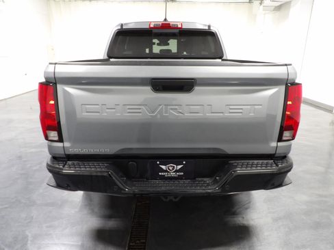 Used 2025 Chevrolet Colorado W/T RWD image 8