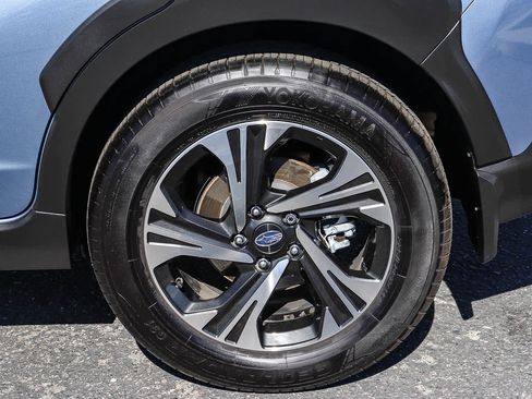 Used 2024 Subaru Crosstrek 2.0i Premium image 11