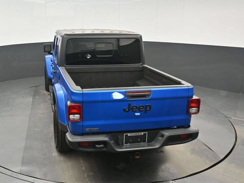 Used 2021 Jeep Gladiator Sport AWD/4WD image 28