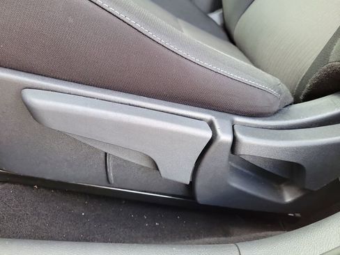 Used 2025 Nissan Sentra SV image 20