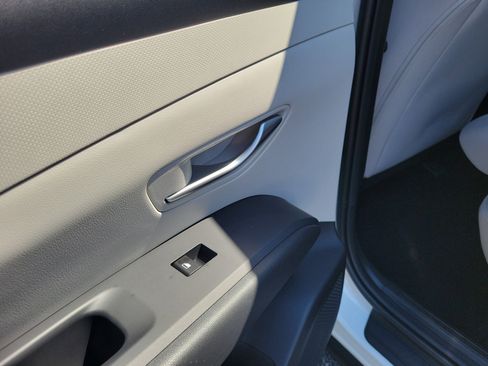 New 2026 Hyundai Tucson SEL image 13