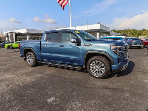 Used 2025 GMC Sierra 1500 Denali AWD/4WD image 12