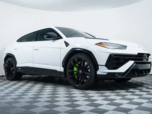 Used 2024 Lamborghini Urus S AWD/4WD image 9