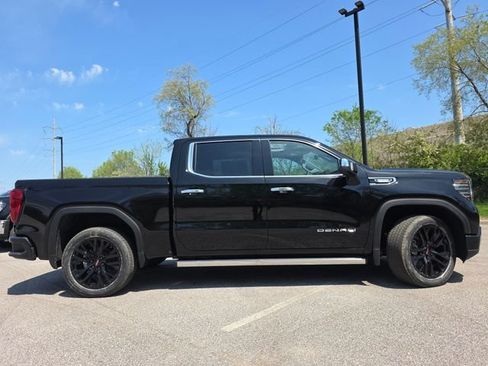New 2026 GMC Sierra 1500 Denali w/ Denali Reserve Package AWD/4WD image 18