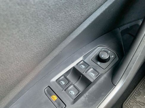 Used 2019 Volkswagen Jetta S FWD image 18