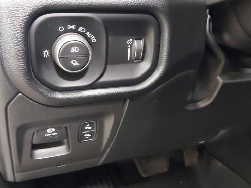 Used 2021 RAM 1500 Big Horn image 23