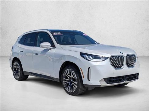 Used 2025 BMW X3 xDrive30 w/ Premium Package AWD/4WD image 3