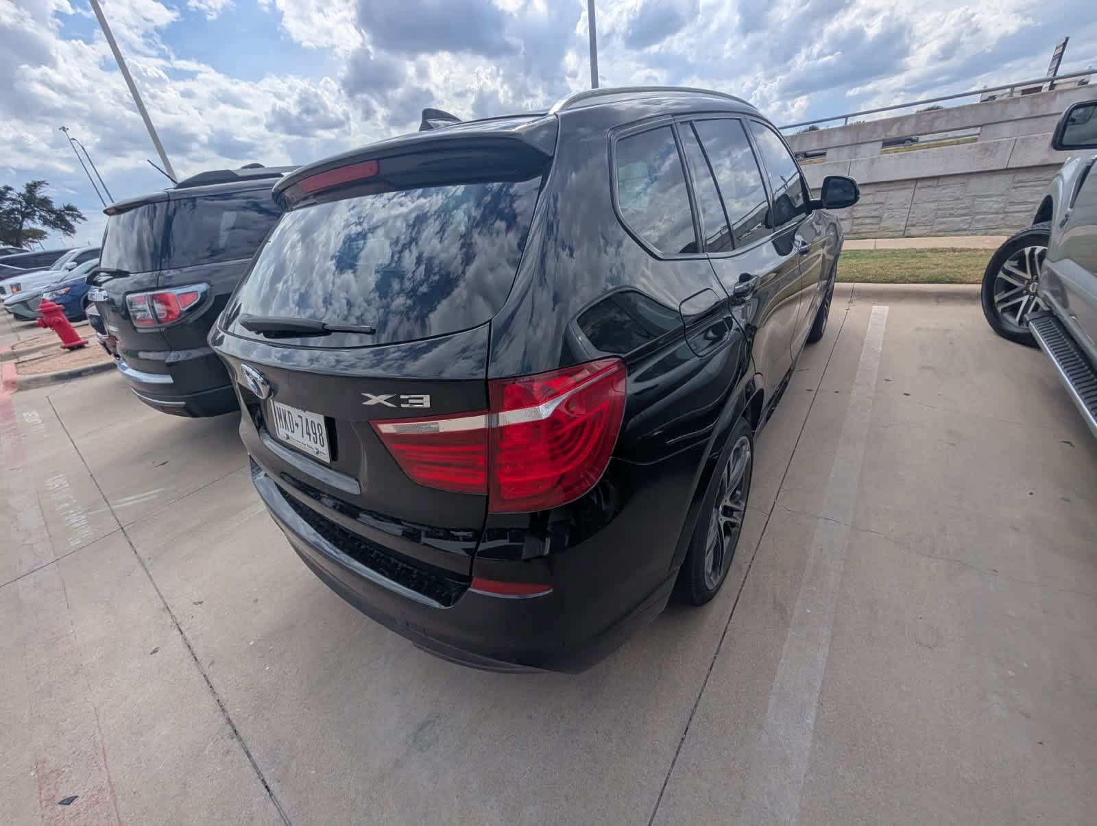 Used 2017 BMW X3 sDrive28i RWD image 5