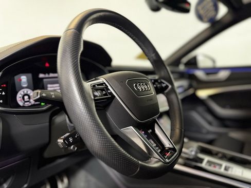 Used 2021 Audi S6 Prestige w/ Prestige Package image 16