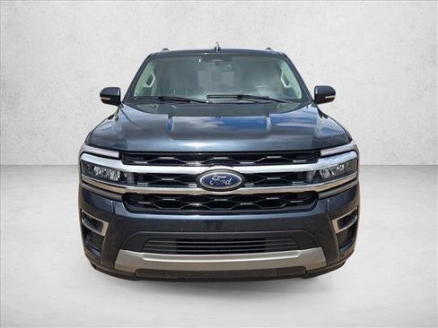 Used 2024 Ford Expedition Limited RWD image 2