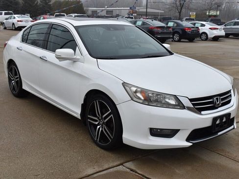 Used 2014 Honda Accord Touring image 1