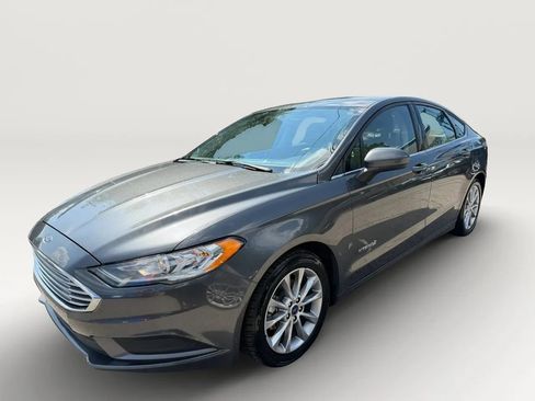 Used 2017 Ford Fusion S FWD image 7